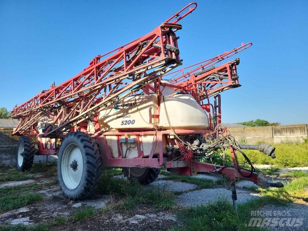 Bargam Compact 5200 Vontatott trágyaszórók