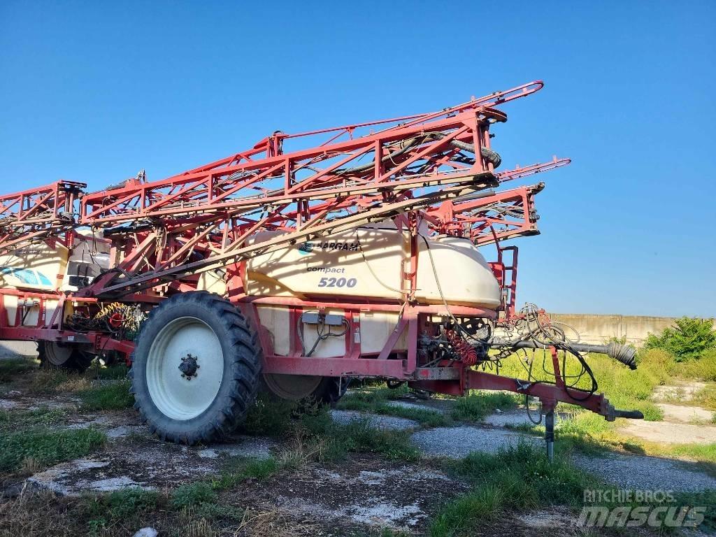 Bargam Compact 5200 Vontatott trágyaszórók