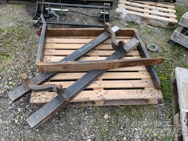 Ålö PALLET TINES Egyéb rakodók - kotrók és tartozékok