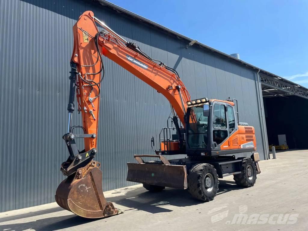 Doosan DX170W-5 Gumikerekes kotrók