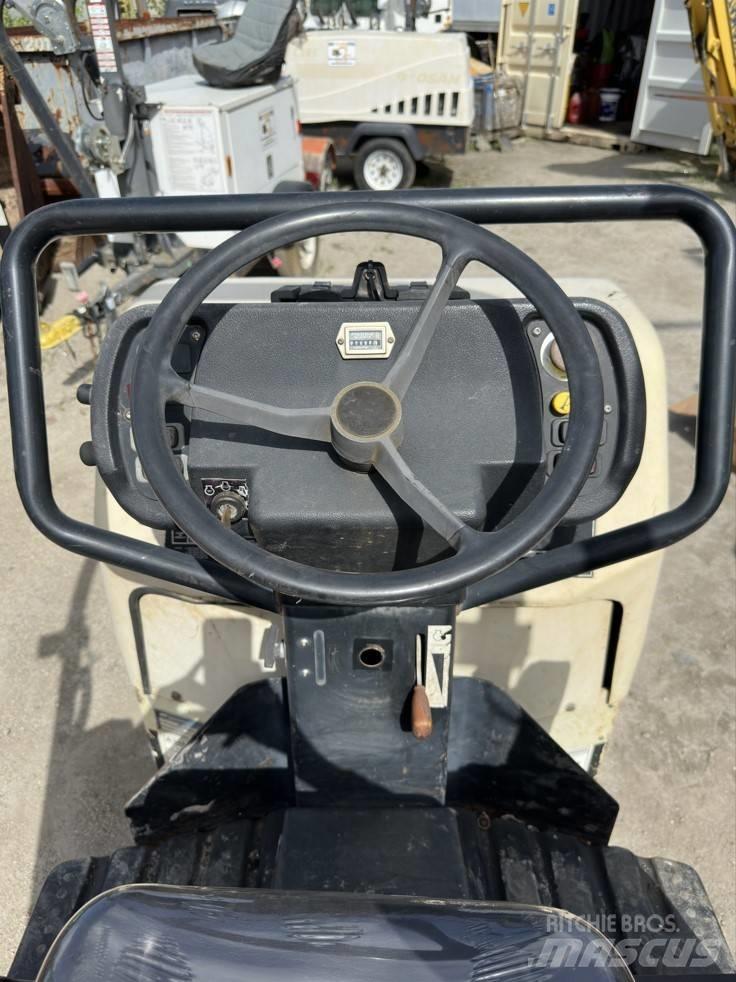 Ingersoll Rand DD 16 Talajtömörítő gépek