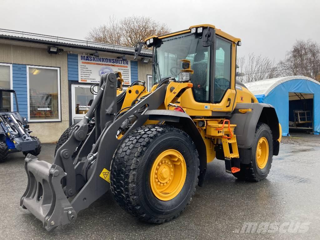 Volvo L 90 H Gumikerekes homlokrakodók