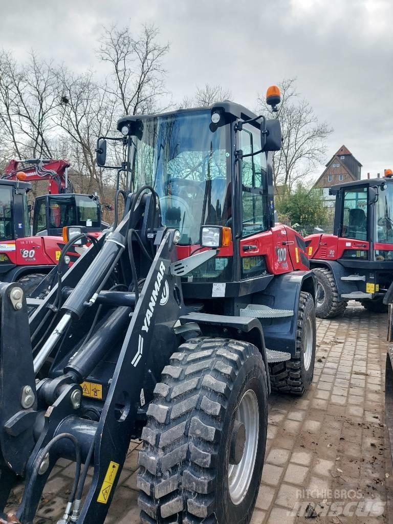 Yanmar V 100 Gumikerekes homlokrakodók