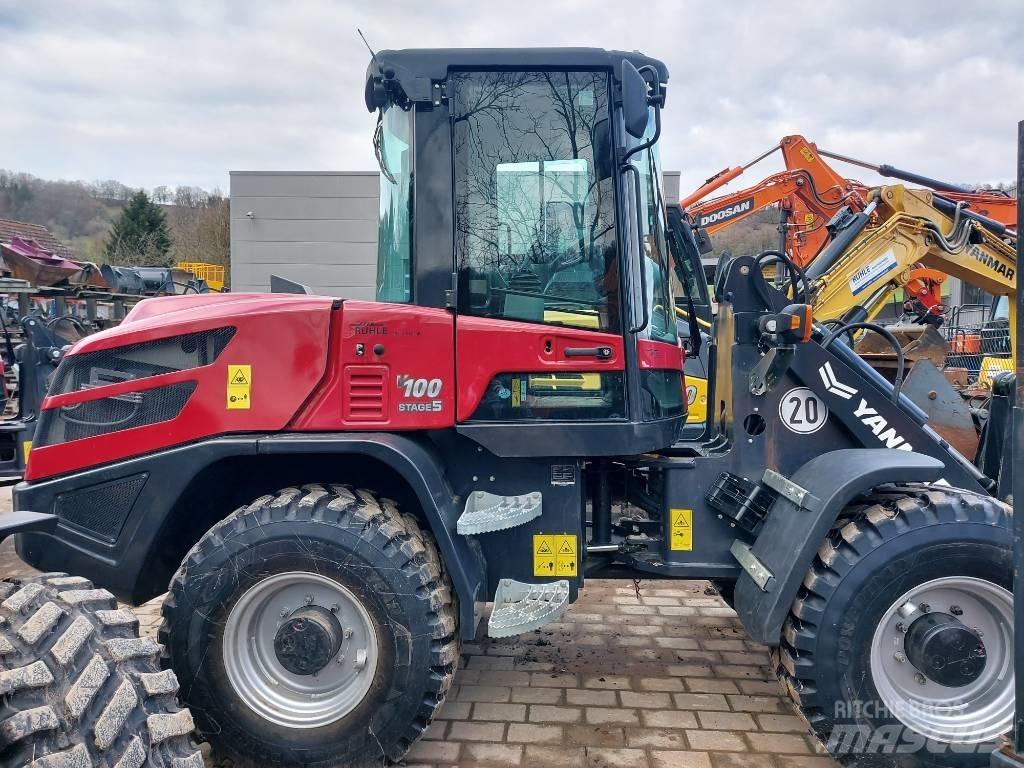 Yanmar V 100 Gumikerekes homlokrakodók