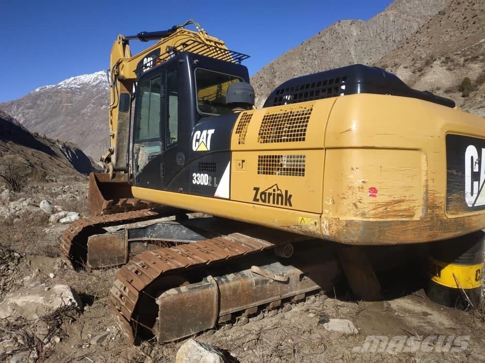 CAT 330D2 L Lánctalpas kotrók