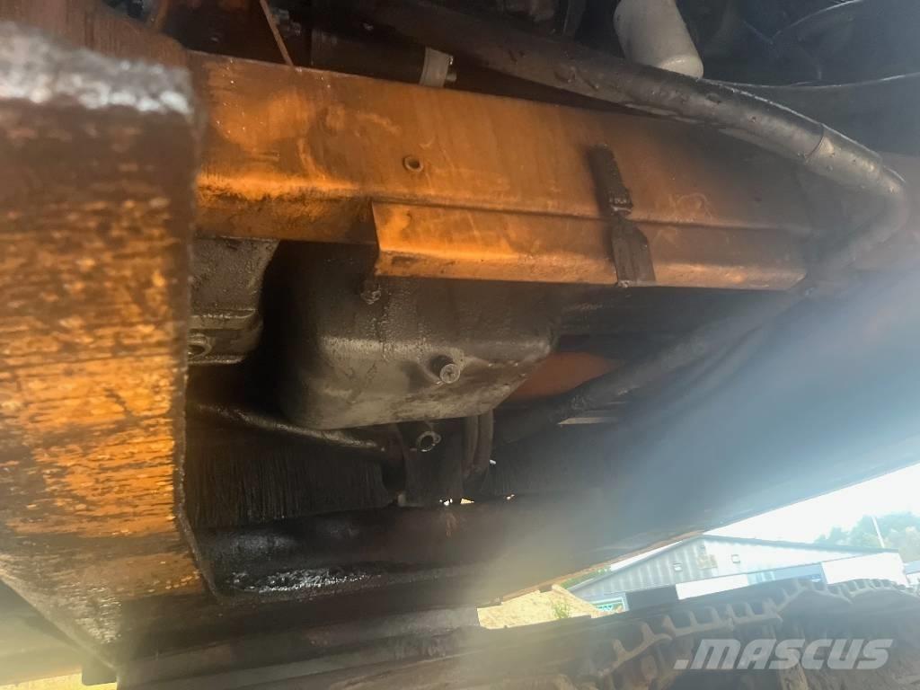 CASE 1188 Lánctalpas kotrók