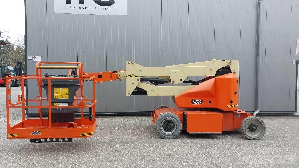 JLG E 400 AJPN Karos emelők