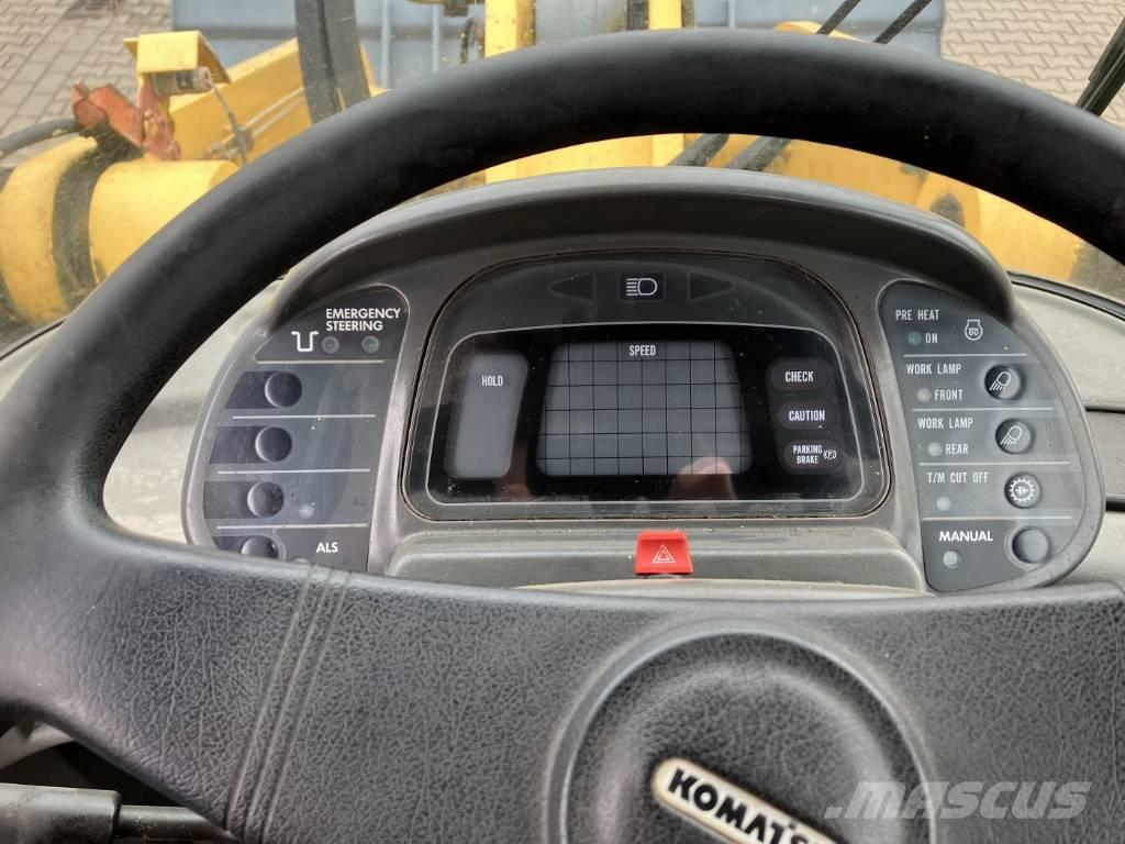 Komatsu WA 420 Gumikerekes homlokrakodók
