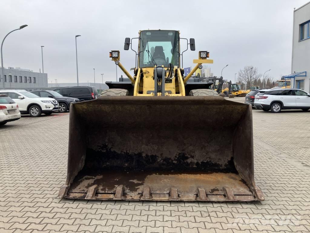 Komatsu WA 420 Gumikerekes homlokrakodók