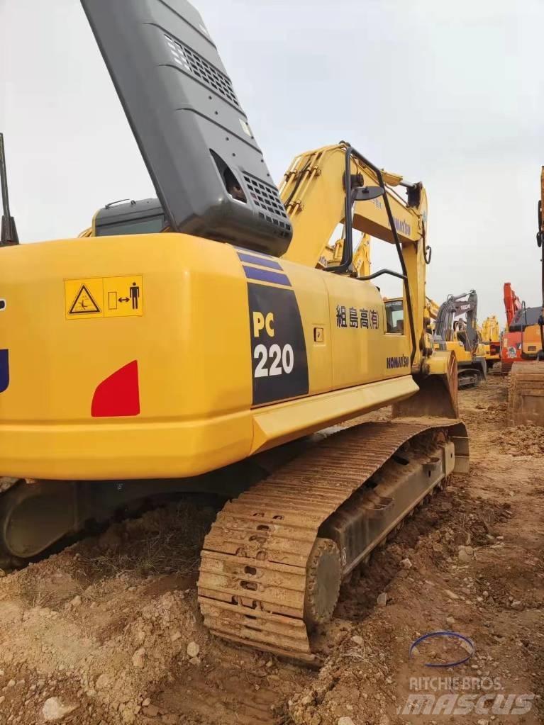 Komatsu PC220 Lánctalpas kotrók