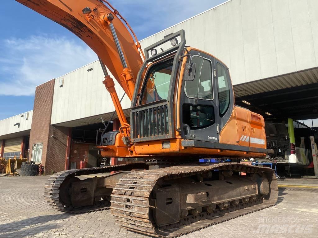 Doosan DX 180 LC Lánctalpas kotrók