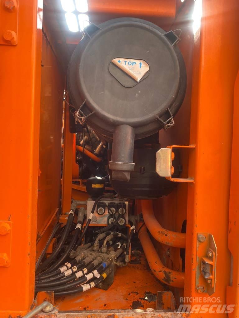 Doosan DX 180 LC Lánctalpas kotrók