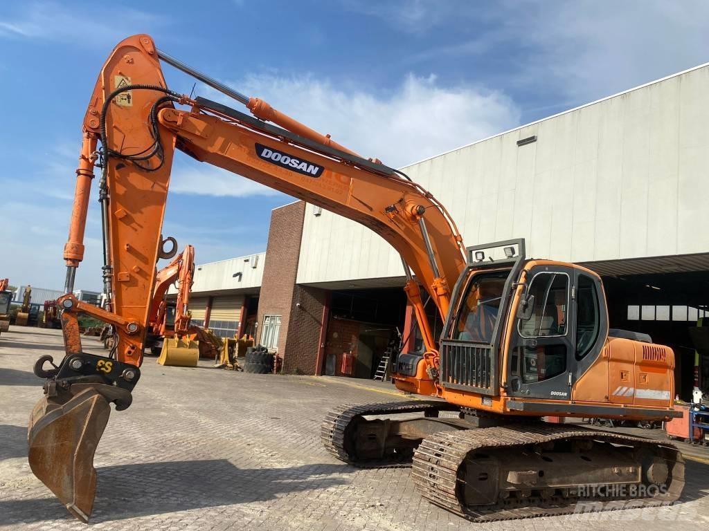 Doosan DX 180 LC Lánctalpas kotrók