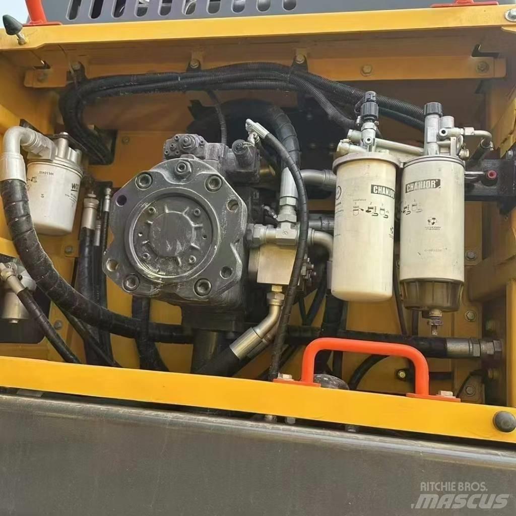 Volvo 480D Lánctalpas kotrók