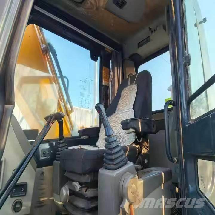 Hyundai 110 VS Lánctalpas kotrók