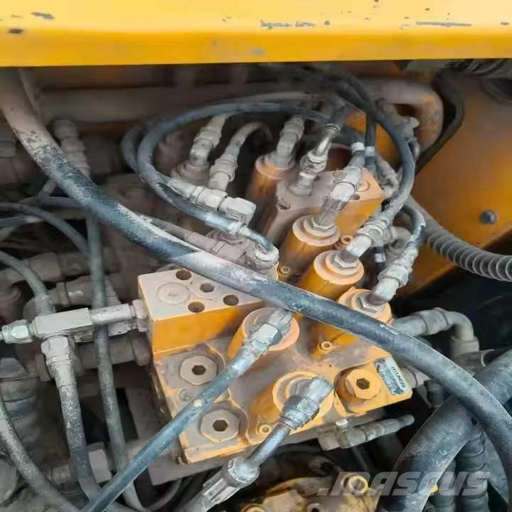 Hyundai 110 VS Lánctalpas kotrók