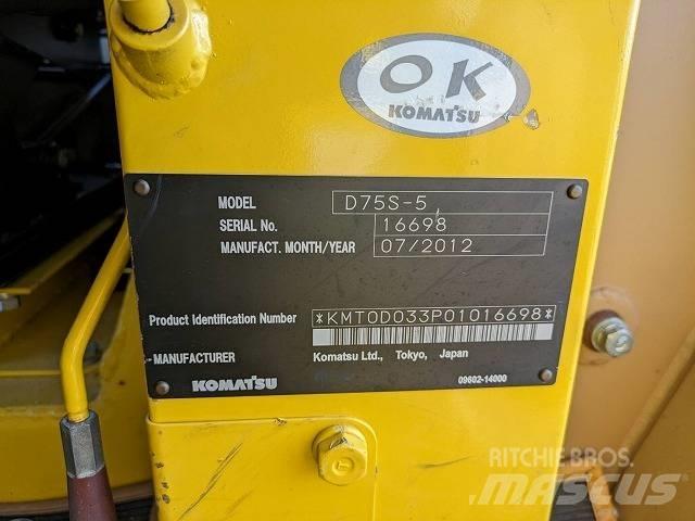 Komatsu D 75 S-5 Lánctalpas homlokrakodók
