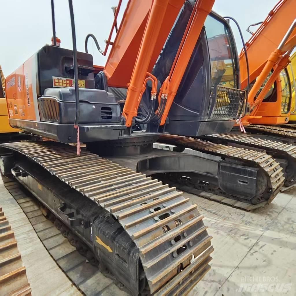 Hitachi ZX 210 Lánctalpas kotrók