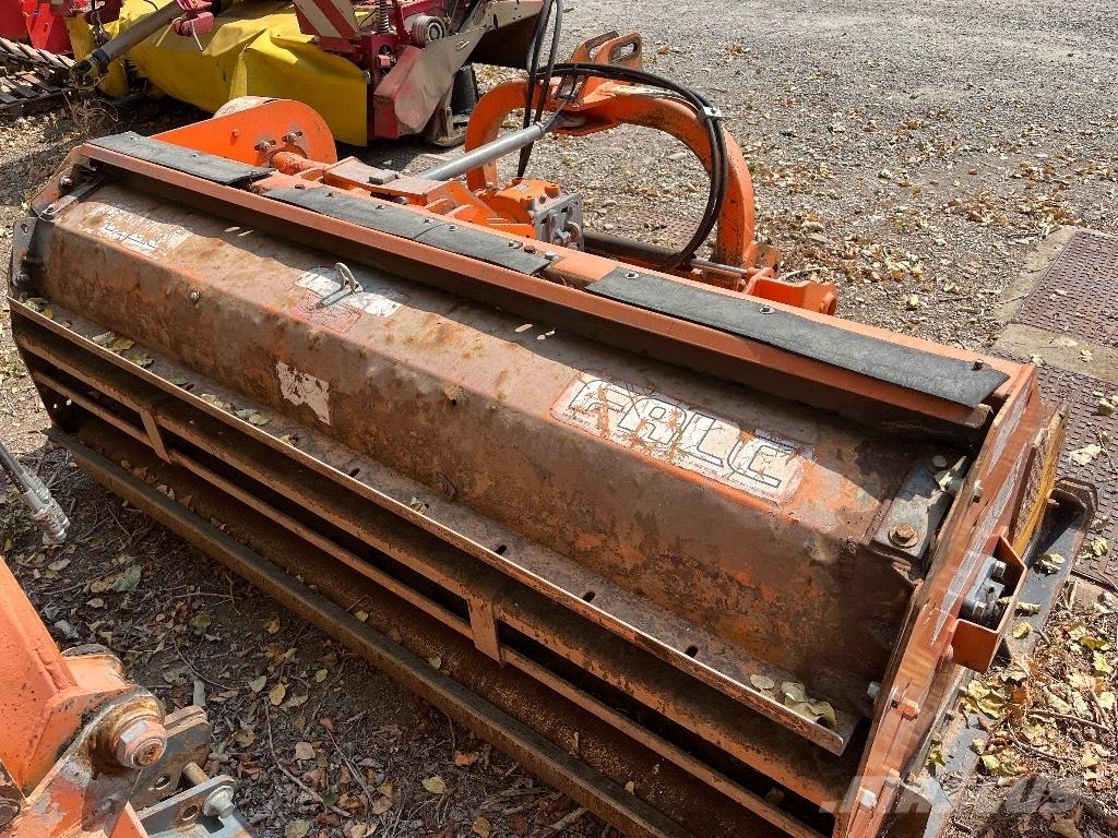 Falc AGILA 2300 Szárzúzók és fűkaszák