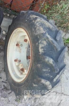  Pneu 280/70R18 Gumiabroncsok, kerekek és felnik