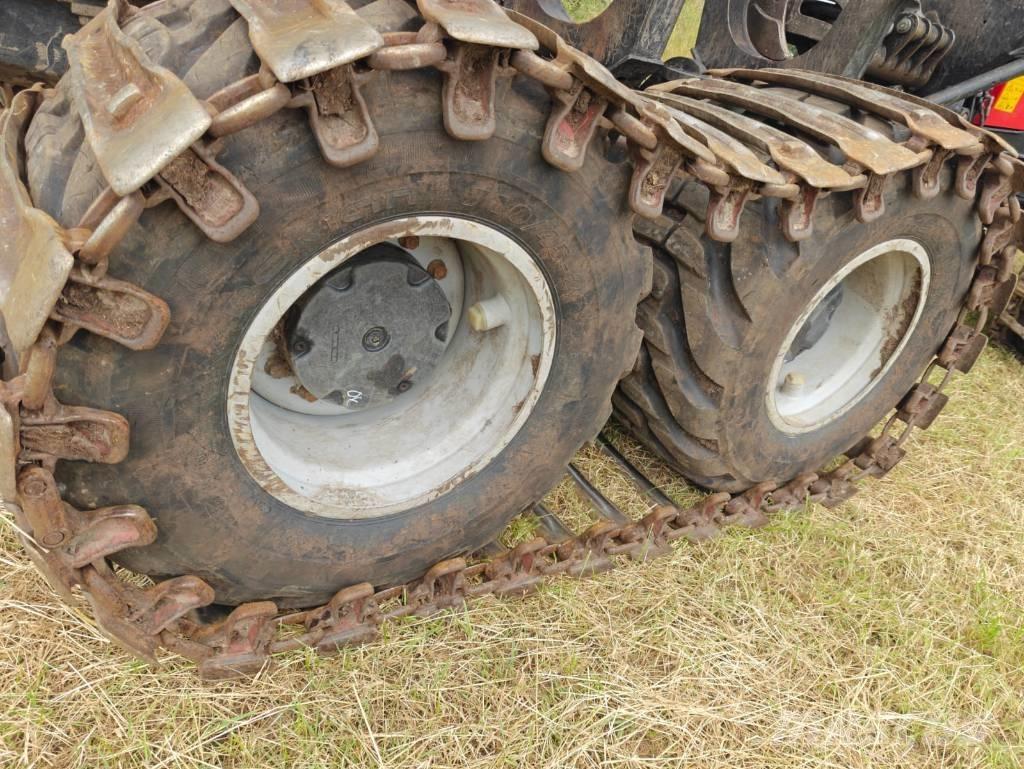 Komatsu 855 Kihordók