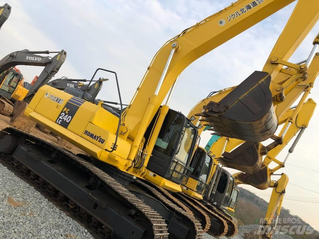 Komatsu 240-8 Lánctalpas kotrók