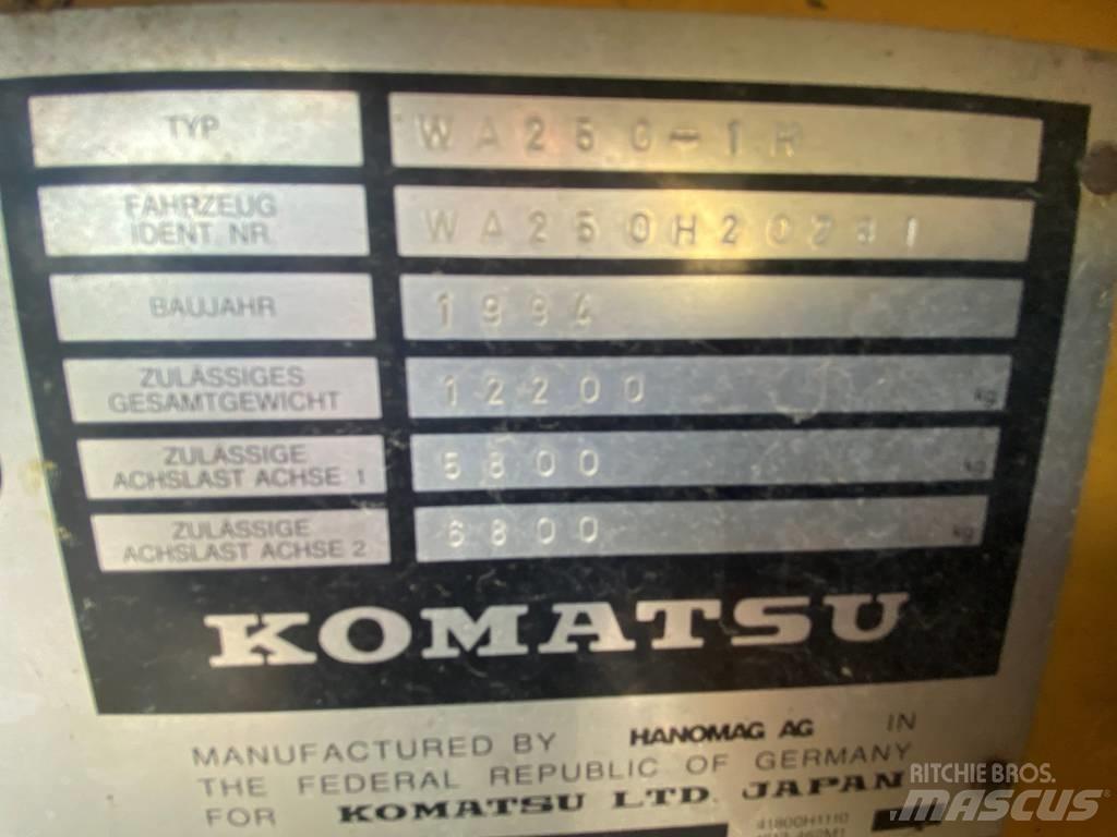 Komatsu WA 250 PT-1H Homlokrakodók és kotrók