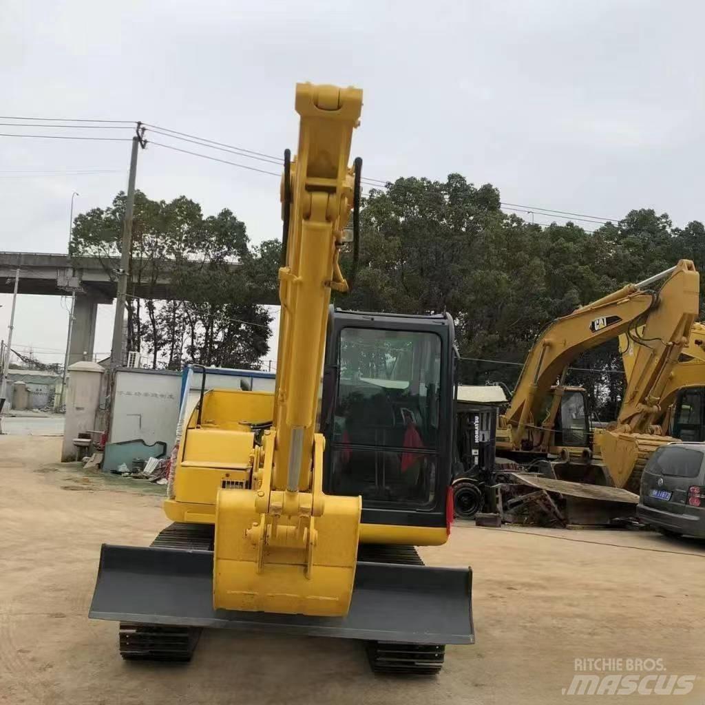 Komatsu PC 60 Lánctalpas kotrók