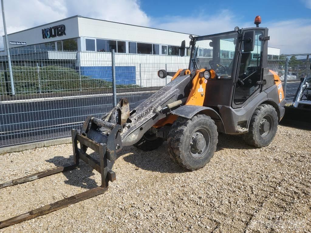 Mecalac AX 700 Gumikerekes homlokrakodók