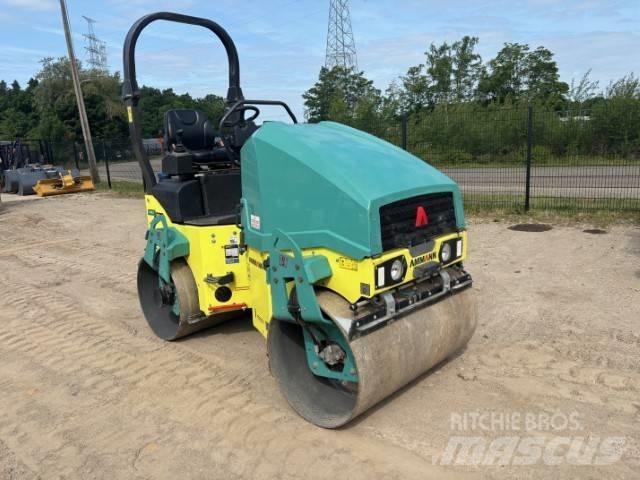 Ammann ARX 26 Ikerdobos hengerek
