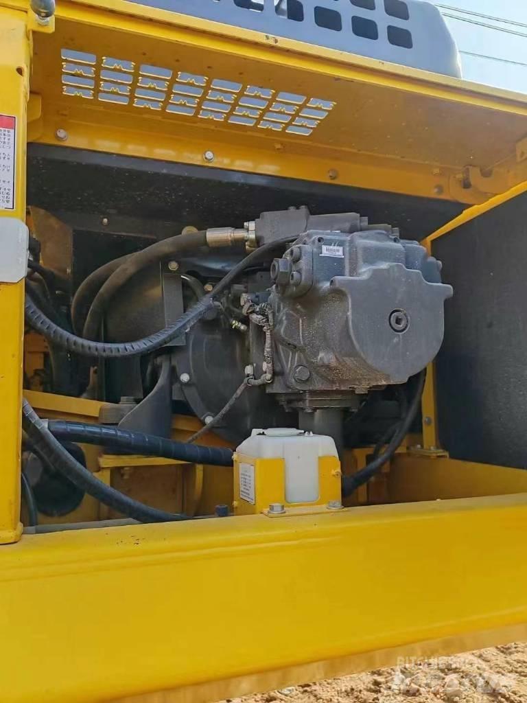 Komatsu 450-8 Lánctalpas kotrók