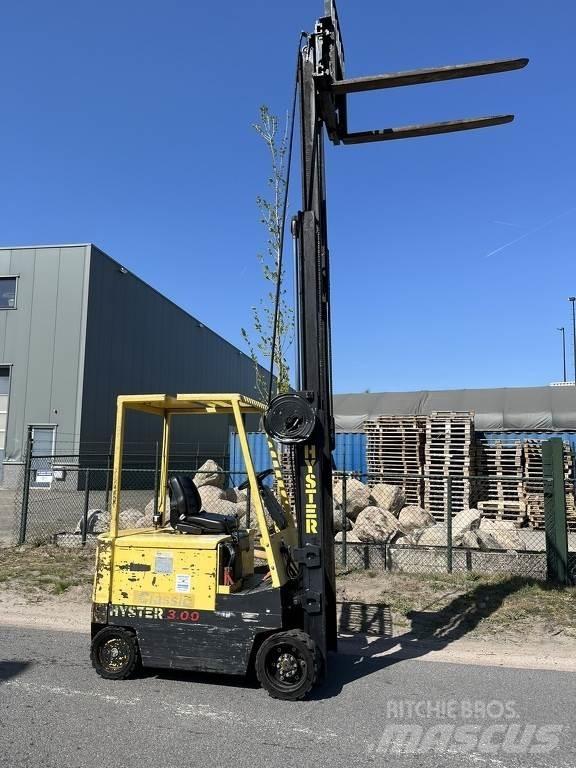 Hyster e3.00xl Elektromos targoncák