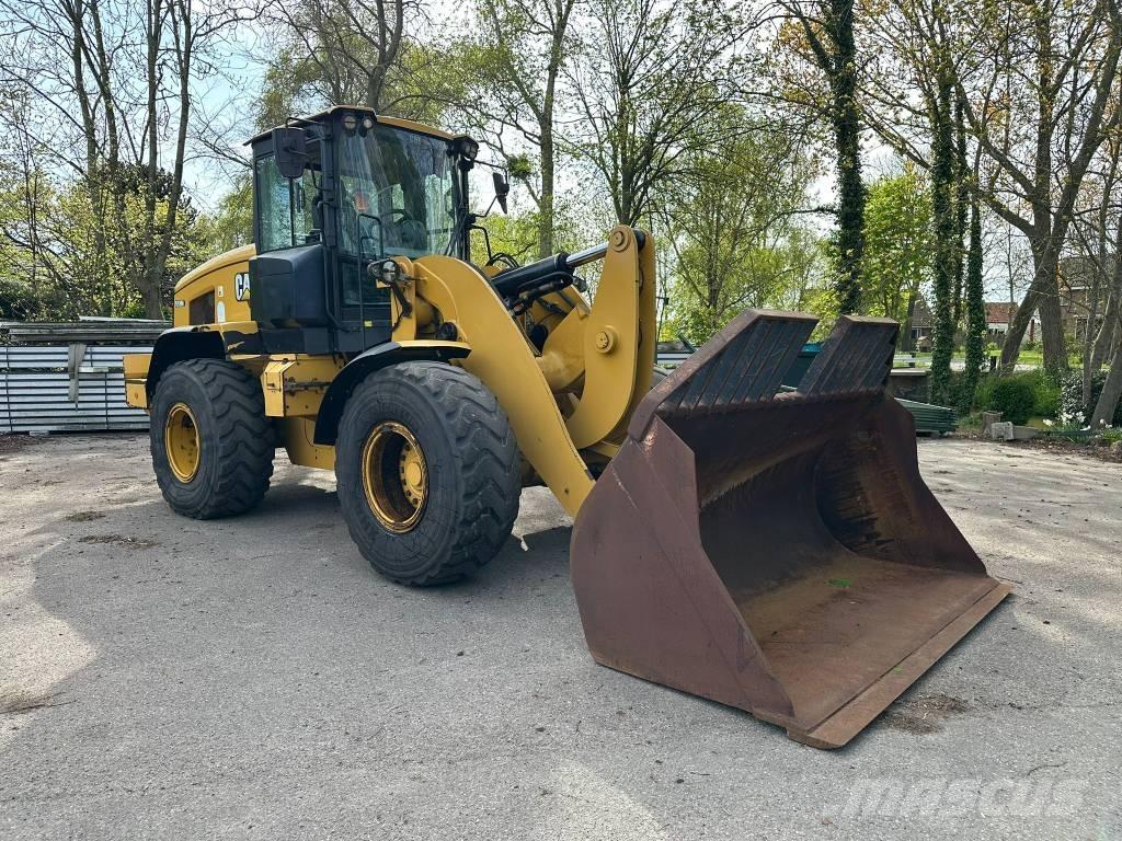 CAT 938 M Gumikerekes homlokrakodók