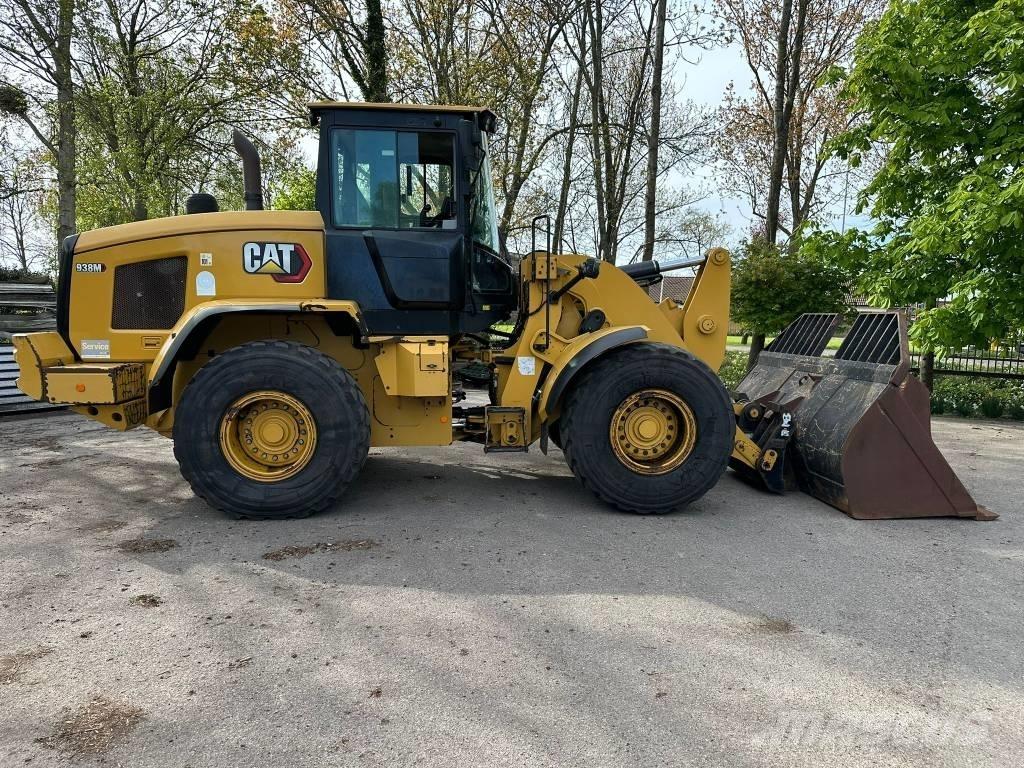 CAT 938 M Gumikerekes homlokrakodók