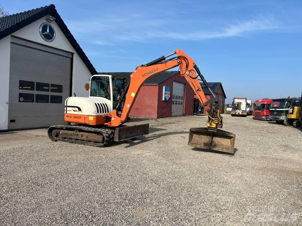 Schaeff HR 32 Közepes (midi) kotrók 7 t - 12 t
