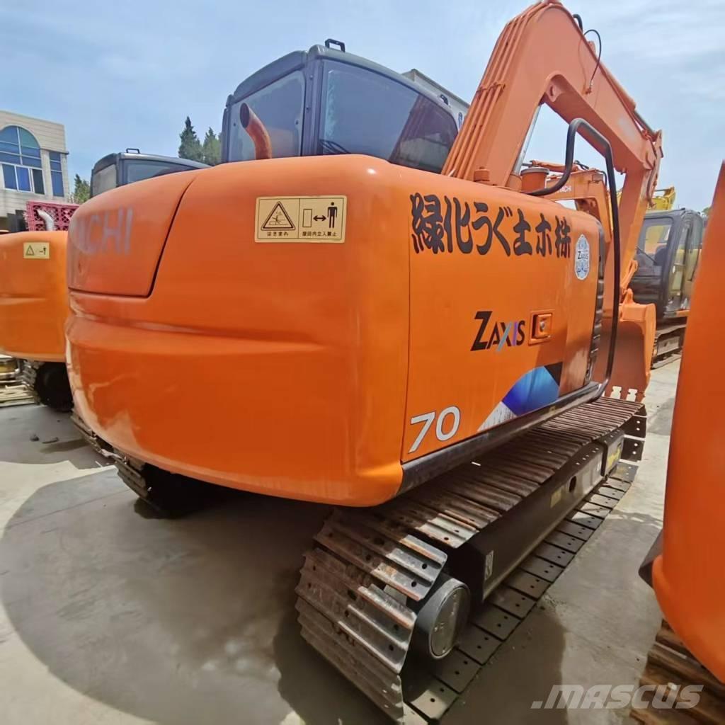 Hitachi ZX 70 Közepes (midi) kotrók 7 t - 12 t