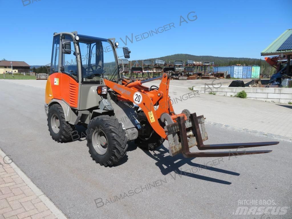 Atlas AR 35 Gumikerekes homlokrakodók