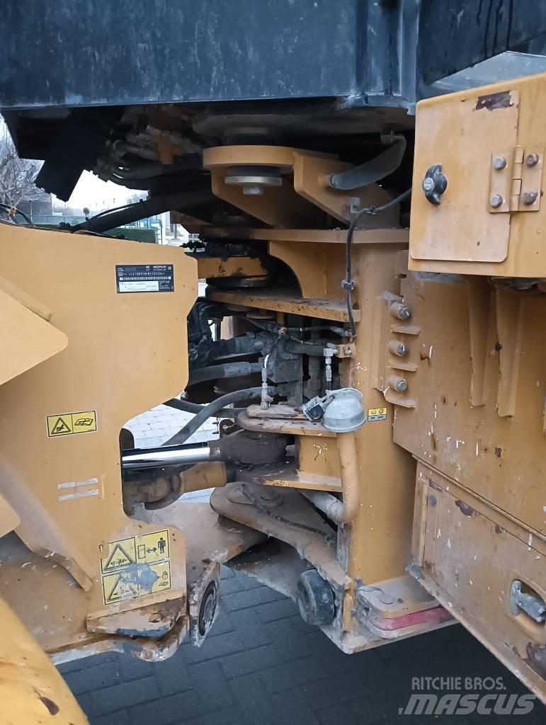 CAT 950GC Gumikerekes homlokrakodók