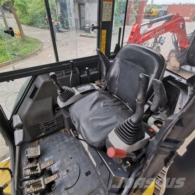Komatsu PC 35 M-2 Mini kotrók < 7t