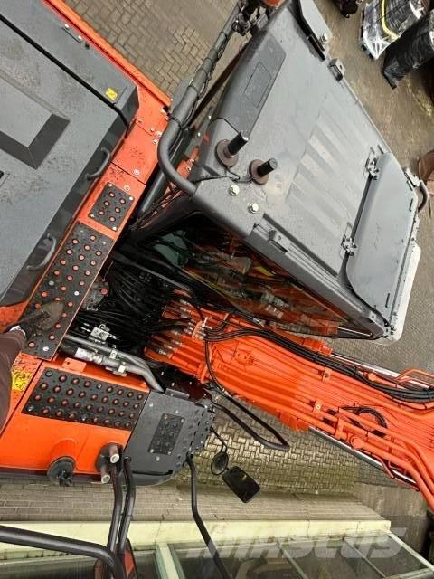 Hitachi ZX 170 W-6 Gumikerekes kotrók