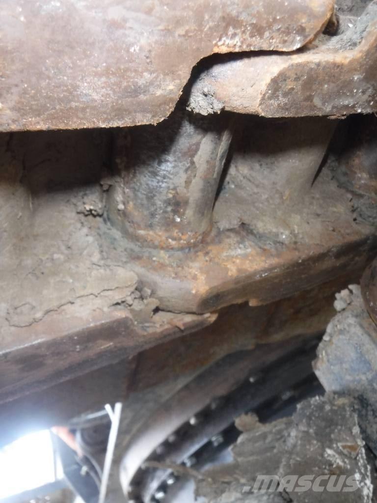 Hitachi ZX 210 LC-6 Lánctalpas kotrók