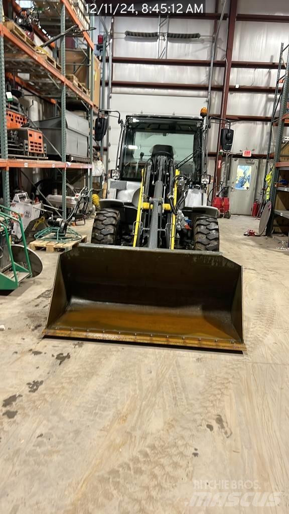 Wacker Neuson 8085 Gumikerekes homlokrakodók
