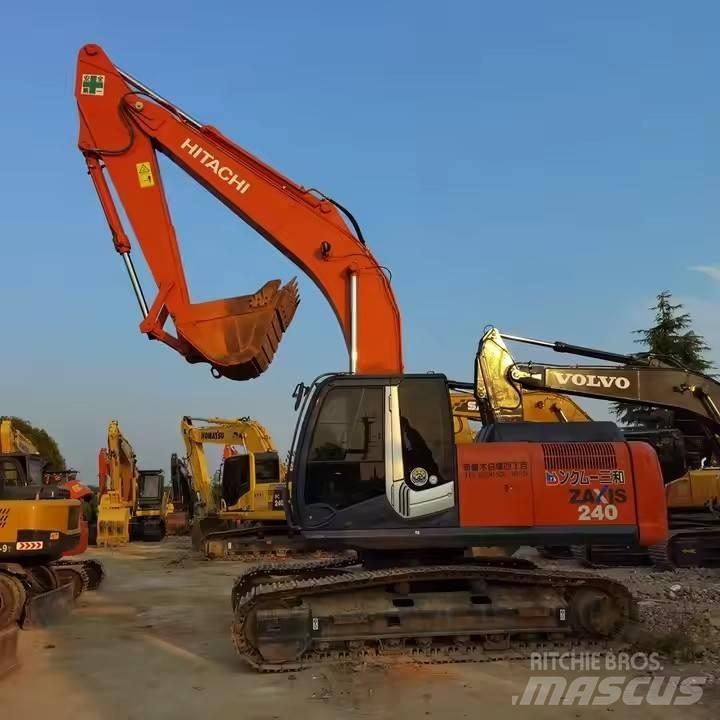 Hitachi ZX240 Lánctalpas kotrók