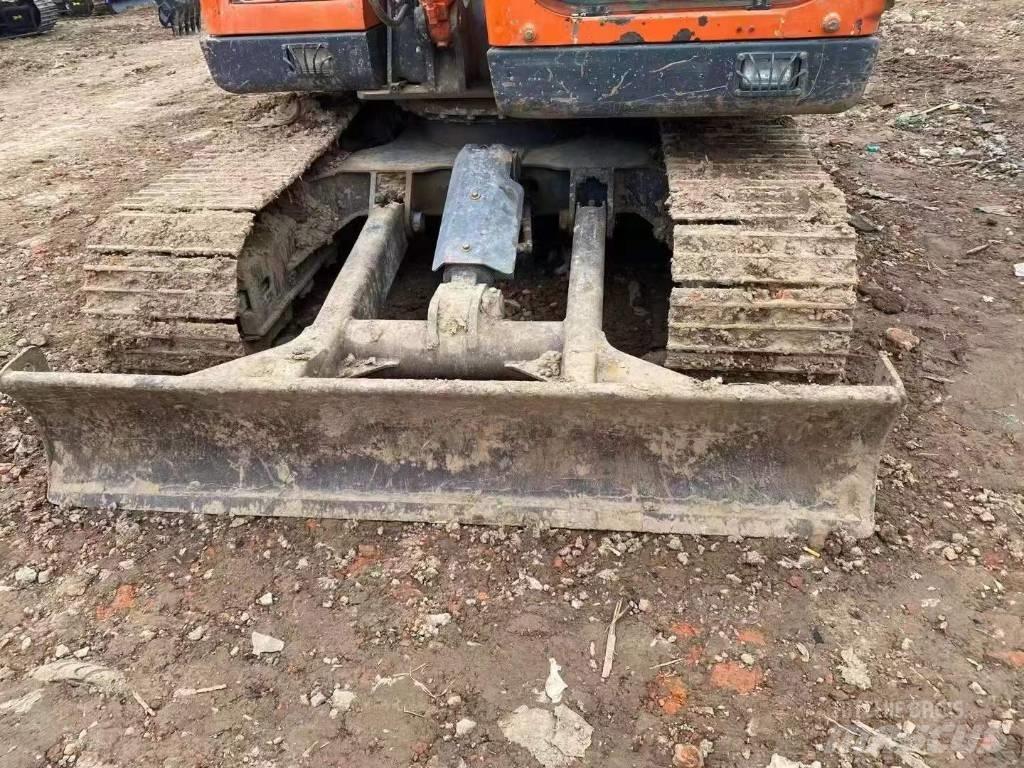 Doosan DX 75-9 Lánctalpas kotrók