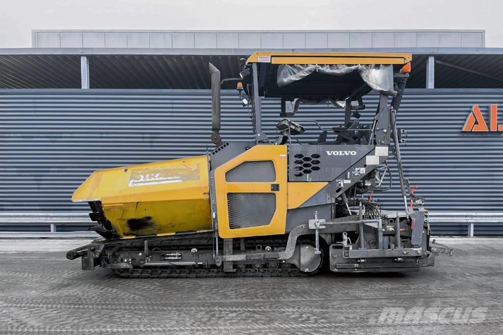 Volvo P7820C Aszfalt terítõ gépek