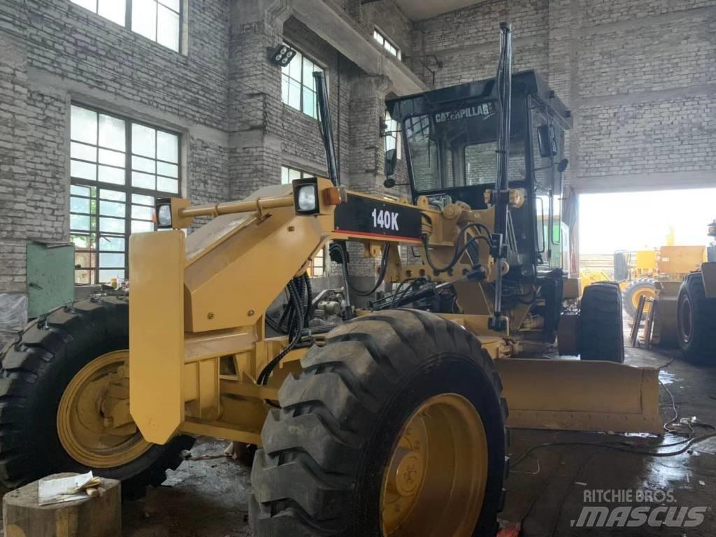 CAT 140 K Gréderek