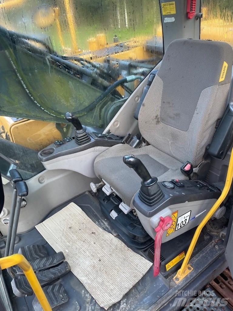 Volvo EC210C Lánctalpas kotrók