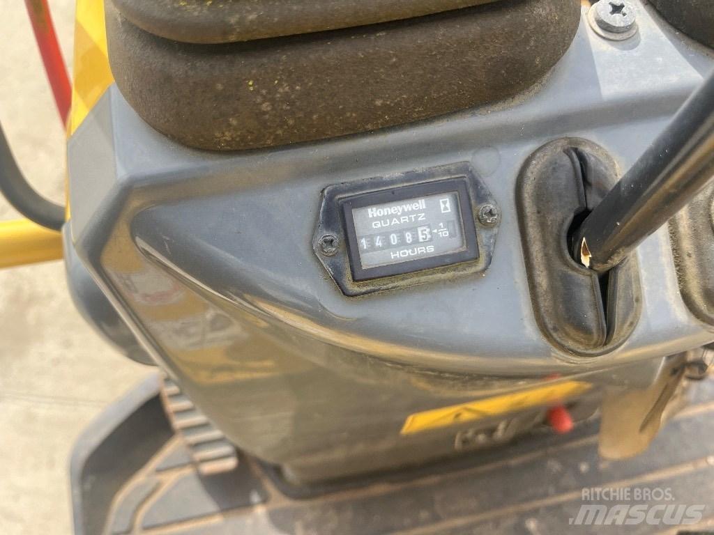 Yanmar SV 08 Mini kotrók < 7t