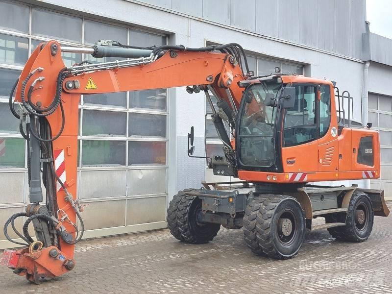 Liebherr A 916 Gumikerekes kotrók