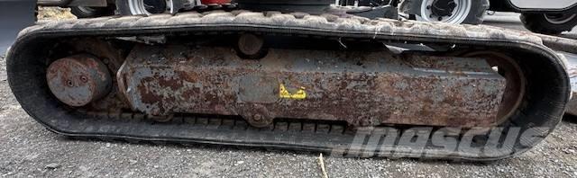 Takeuchi TB 230 Mini kotrók < 7t